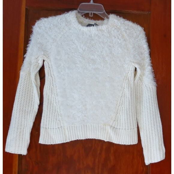 Quinn Eyelash Knit Sweater Size S Women Fuzzy Soft White Warm Winter Crop Top - Picture 1 of 10